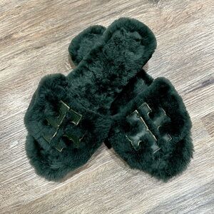 Tory Burch Doubly T Fluffy slippers
